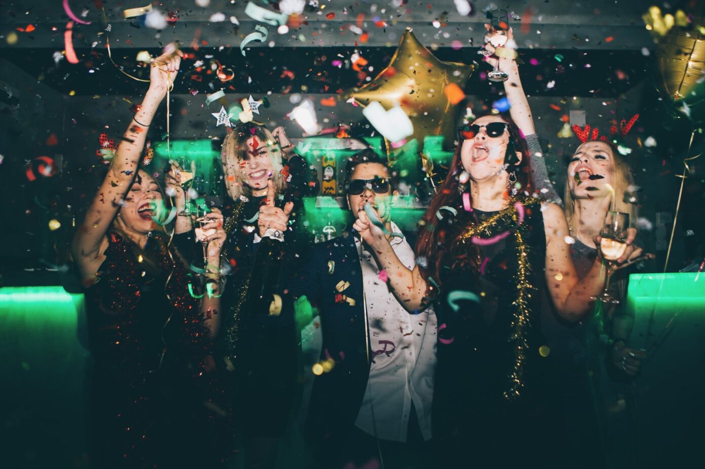 90edc169-3aa9-4e88-b165-d7fe83145a6c Work colleges partying